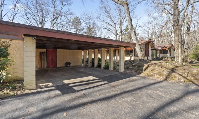 Greenville - Spartanburg Condo | Lodge @ Paris Mtn- Greenville Paris Mtn Rental