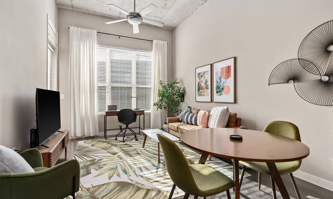 Texas Medical Center Apartment | Lodgeur | Designer loft-style 1BR | Med Center