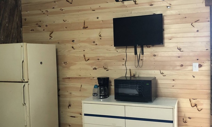 Flemington Cabin | Loehr's Cabin #2