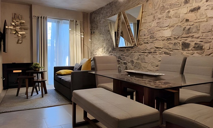 Santeagueda Apartment | Loft Éfeso: A Modern Retreat in Val'Quirico!