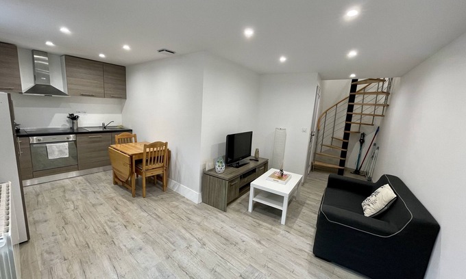 La Sarra - Saint Just Apartment | Loft 5 minutes from Notre Dame de Fourvière Basilica