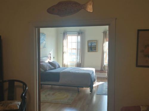 Salisbury Apartment | Loft Apartment w River Views