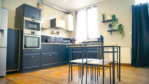 La Celle-sous-Gouzon Apartment | Loft cosy avec terrasse au coeur d'Annonay