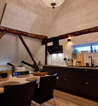 Gees Apartment | Loft De Hooizolder met Sauna bij te boeken