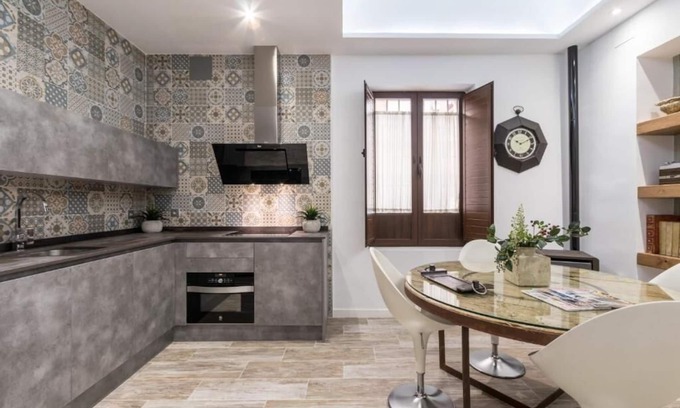 Camino de Ronda Apartment | LOFT GRACIA