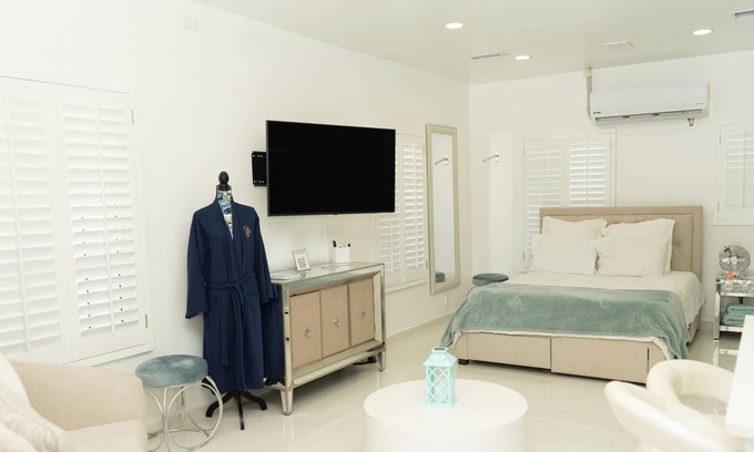 Juarez Municipality Apartment | Loft hermoso con alberca.