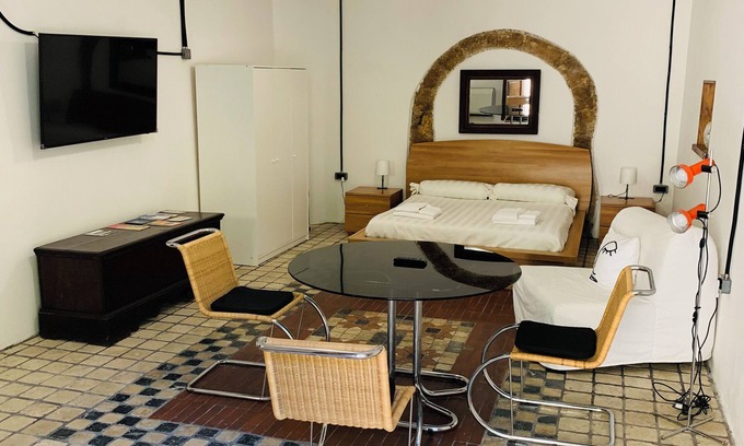 Rieti Apartment | Loft in Pieno Centro Storico con Arredamenti di Design e Ingresso Indipendente