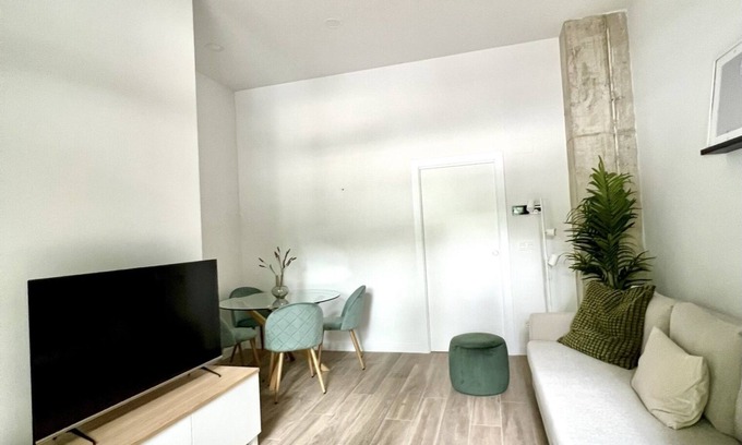 Rochapea Apartment | Loft Rio Arga. Comfort and style 5 minutes from downtown. New!