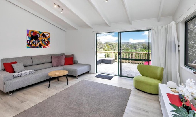 Paihia House | Lofty Te Haumi - Paihia Holiday Home