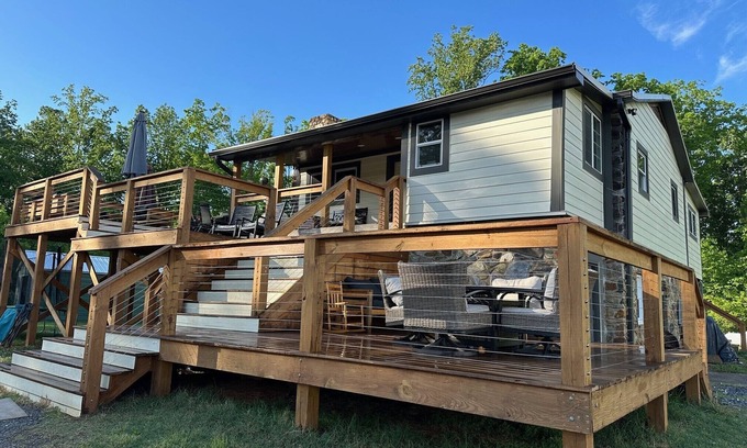 Siler City Cabin | Log Cabin at the Farm