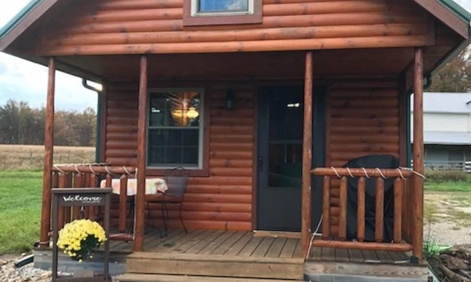 Deerfield Cabin | Log Cabin in Farm Country in Portage County