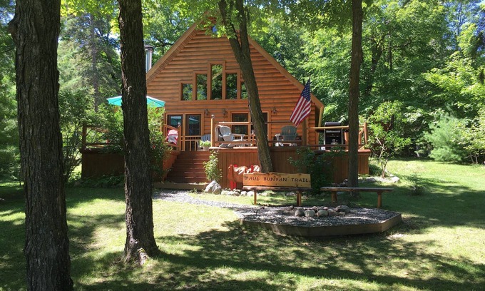 LaPorte Cabin | Log Cabin on Garfield Lake near Walker MN