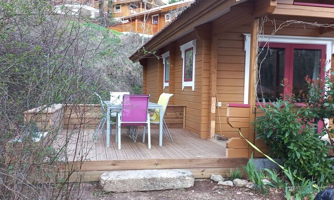 Mauroux Ski Chalet | Log cabin with all comforts