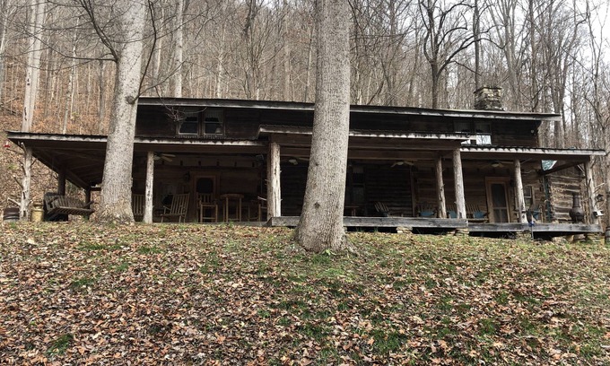 Irvine House | log cabin with all the modern luxuries