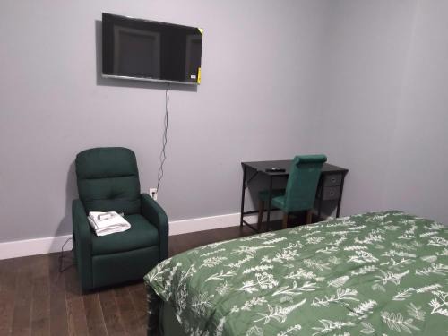 Newark Apartment | Log Comfort 2
