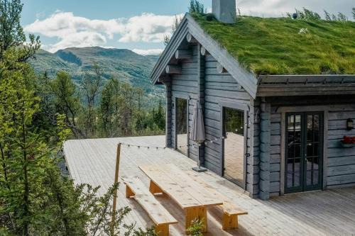 Hallen House | Log House With Sauna And Fireplace In Bydalen