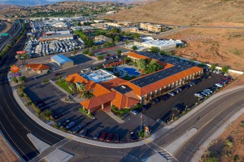 St. George Hotel | LOGE St George Utah - FALL 2025