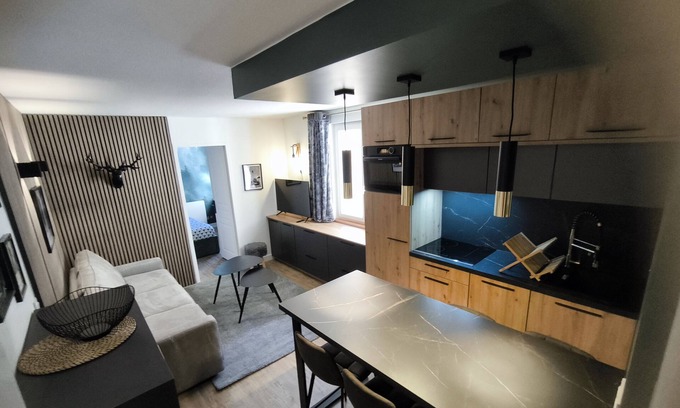 Vars Apartment | Logement Entier : Appartement - Vars, France
