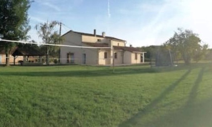 Chalandray Villa | Logement Entier : Hébergement - Chalandray, France