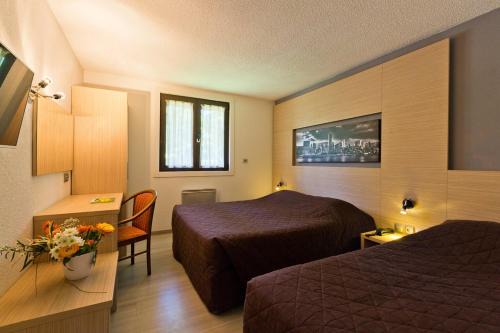 Alby-sur-Cheran Hotel | Logis Albhotel Grill