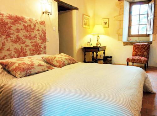 Cosse-en-Champagne Bed & Breakfast | Logis de la Helberdière