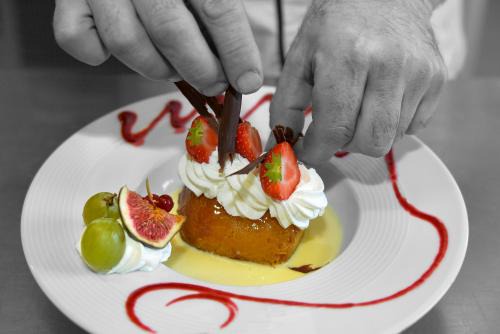 Neuvy-Pailloux Hotel | Logis Hôtel Restaurant Berry Relais