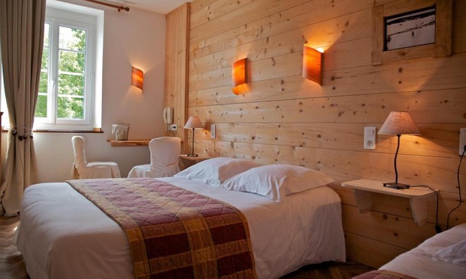 Lamoura Hotel | LOGIS Les Arobiers
