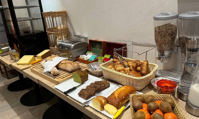 Ligny-le-Chatel Hotel | Logis Relais Saint Vincent