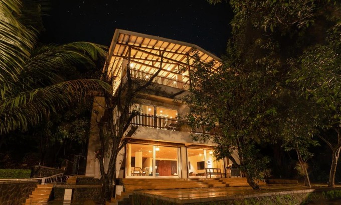 Karjat Villa | LohonoStays Villa Athini