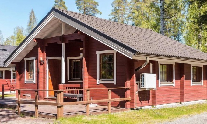 Tahkovuori House | Lomasyväri 810 by Interhome