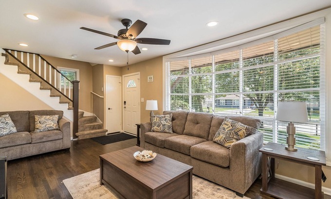 Lombard House | Lombard Rental