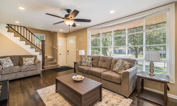 Lombard House | Lombard Rental