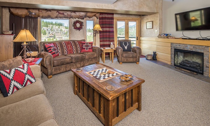 Big Sky Condo | Lone Peak Vista-Shoshone Ski In/Ski Out condo- Hot Tub