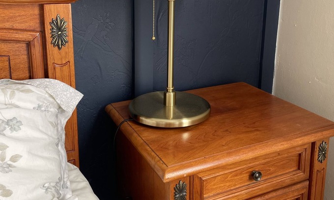 Alford Cottage | Lone pine cottage 10 min drive from beach but with country views.