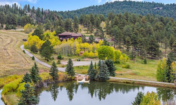 Bailey House | Lone Rock Mntn Retreat w/Lake!