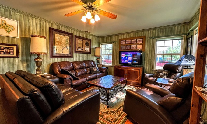 San Angelo House | Lone Star House - West Texas Charmer - 3 bedrooms; 4 beds; 2 bathrooms