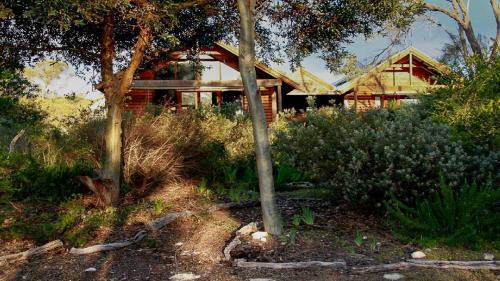 Lake Wangary House | Long Beach Eco - Lodge Is The Perfect Property For Nature Lovers, With An Abundance Of Wildlife Birds, Kangaroos and Emus, As Well As Bush and Sea Views