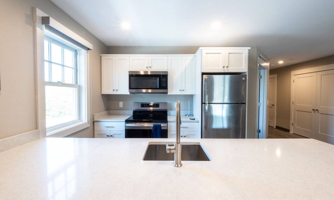 Gloucester Apartment | Long Beach Suites