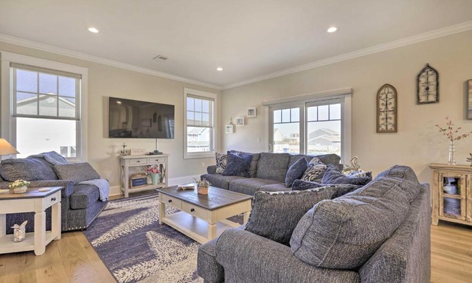 Long Branch House | Long Branch Home Less Than 1 Mi to Beach!