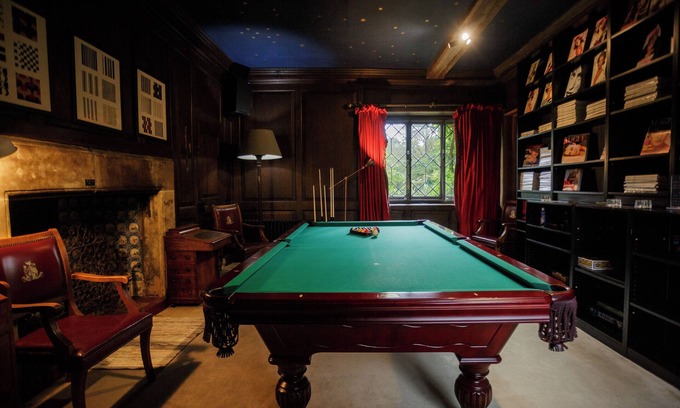 Staplefield House | Long House is a Grade II listed family home set in 5 acres of garden and park.