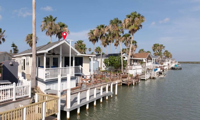 Port Isabel House | Long Island Village 658