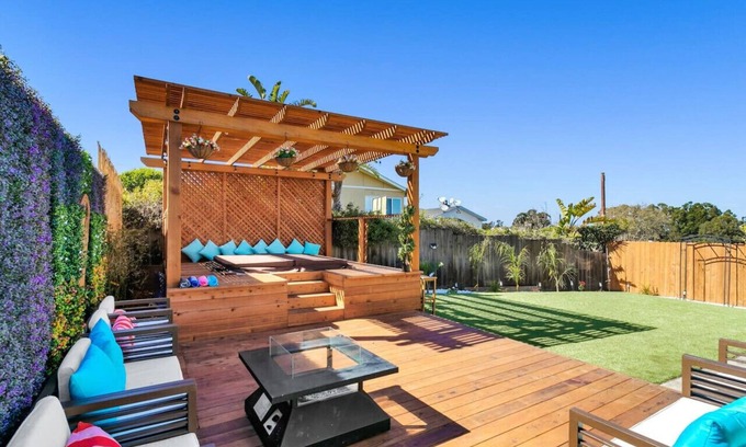 Pinole House | Long-Term Luxury Home, Private Hot Tub near Napa