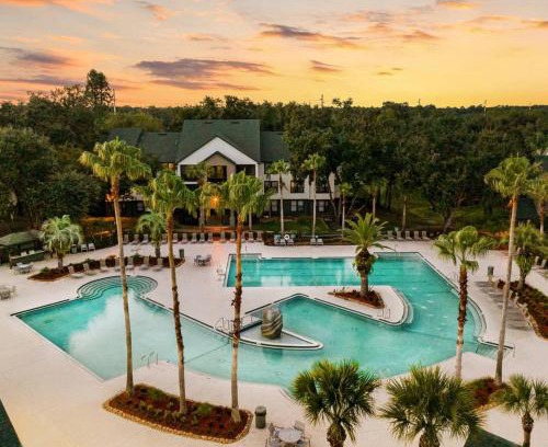 Bearss Plaza Apartment | Long Term Stays Allowed Budget Friendly Pool