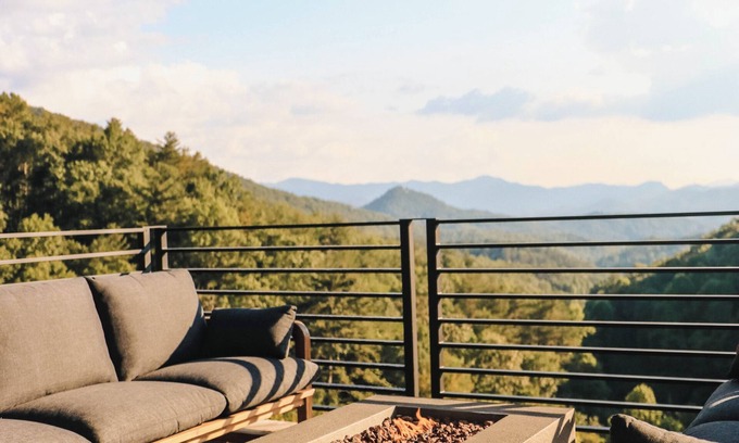 Bryson City Cabin | Long View Resort