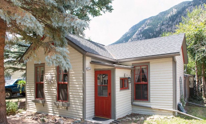Historic District House | Look no further for the perfect mountain retreat