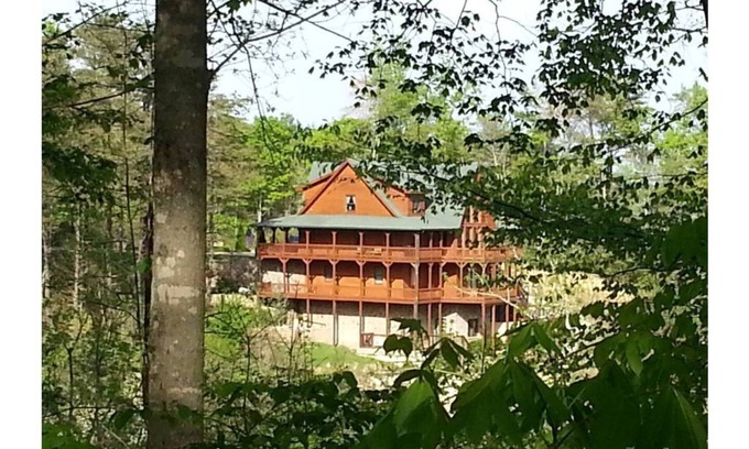 Russell Springs House | Look-Out Lodge on Lake Cumberland