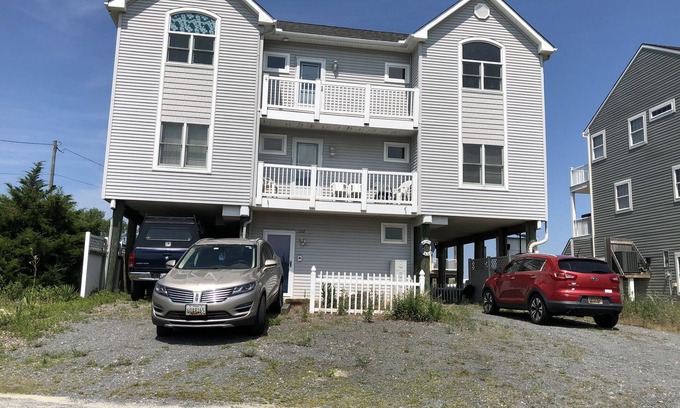 Delaware Beaches Apartment | Looking for a private beach with amazing sunsets and sunrises? Look no further!