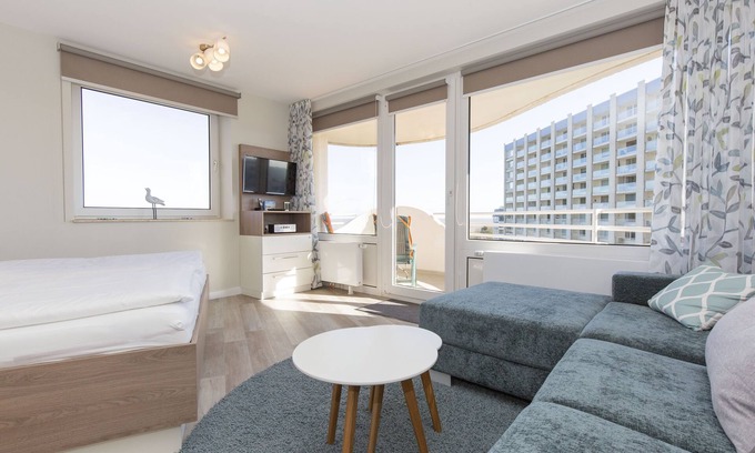 Duhnen Apartment | Lord Nelson App.720-43m² vacation apartment in Döse, close to the beach, swimming pool and sauna