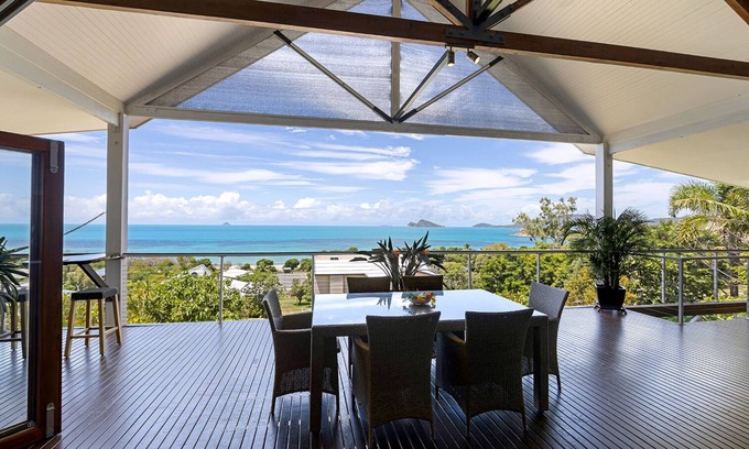 Hideaway Bay House | Lorikeet Lodge-Private Tropical Hideaway-Panoramic views-Pool and mtrs to beach