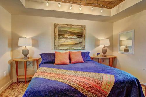 Old Town House | Lorna Beach Cottage at Spanish Village